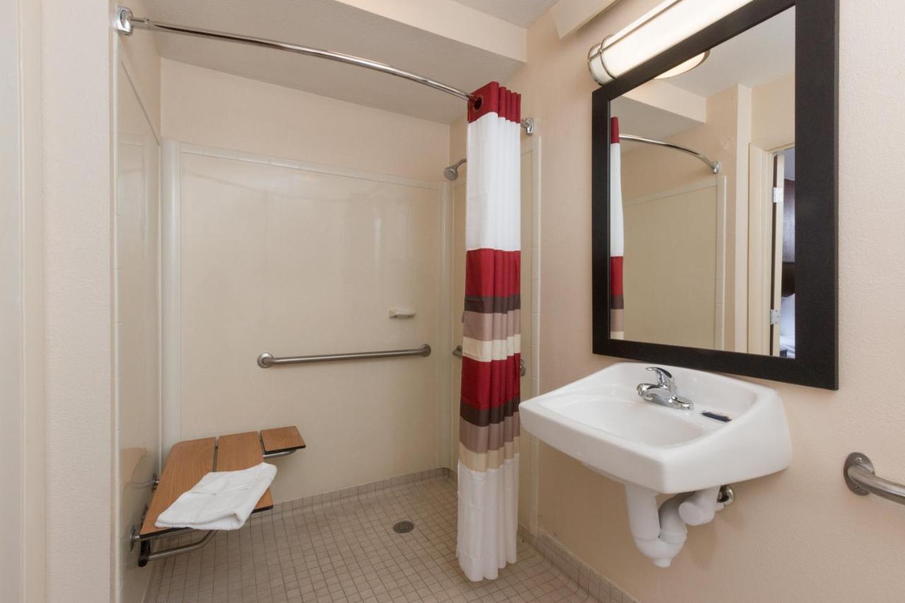 Red Roof Plus+ Columbus-ohio State University Osu 3* Columbus